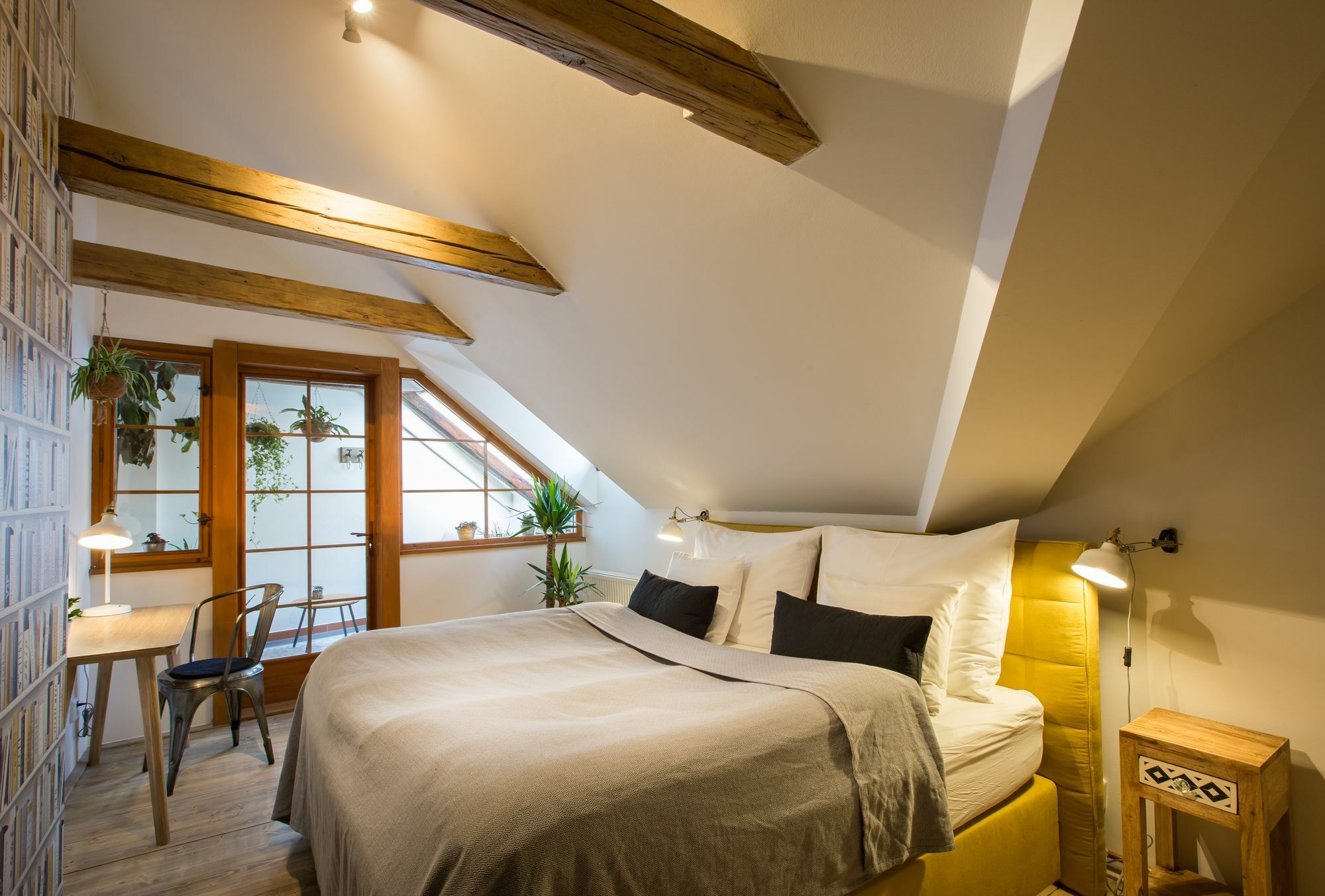 Gigantic Boho Chic 3 Bedroom 3 Bathroom Loft With Hanging Chair Daire *